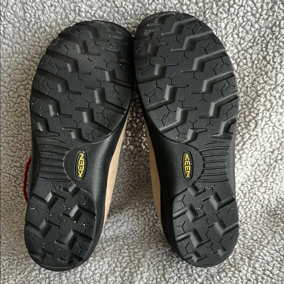 Keen Men's Tan and Red Lace-Up Shoes