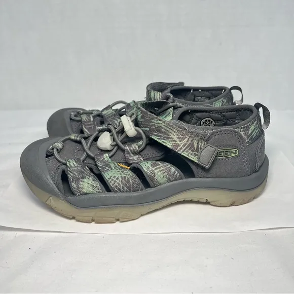 Keen Newport H2 Sandals Glow In The Dark Waterproof Hiking Shoes Youth Boys 2