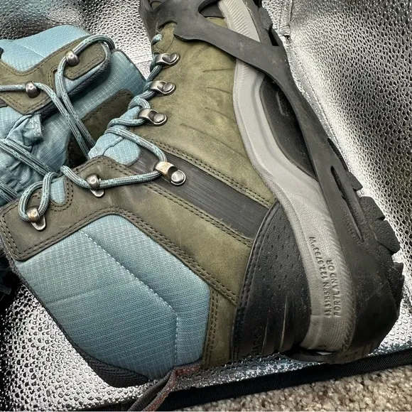 Keen Womens 9 Revel IV Mid Polar Hiking Boots Waterproof Dry Warm Green Aqua