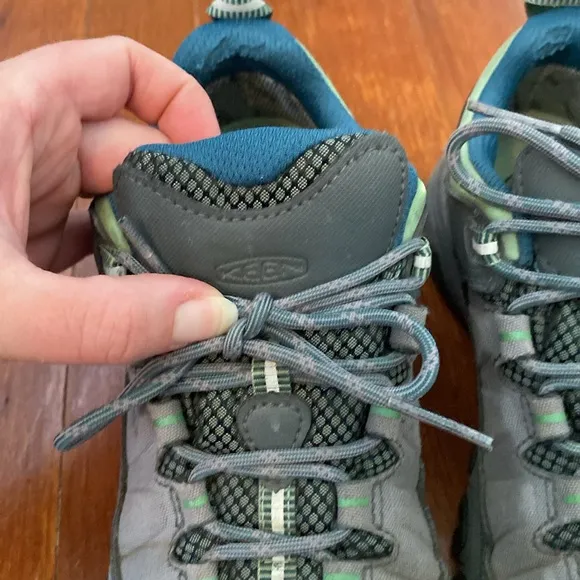 Keen Women’s Targhee IV Waterproof Hiking Shoe size 7.5