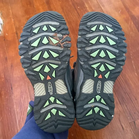 Keen Women’s Targhee IV Waterproof Hiking Shoe size 7.5