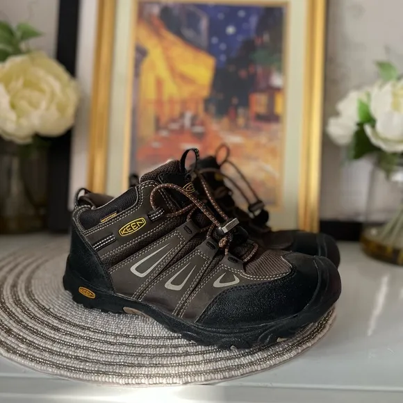 Keen youth Hiking shoes