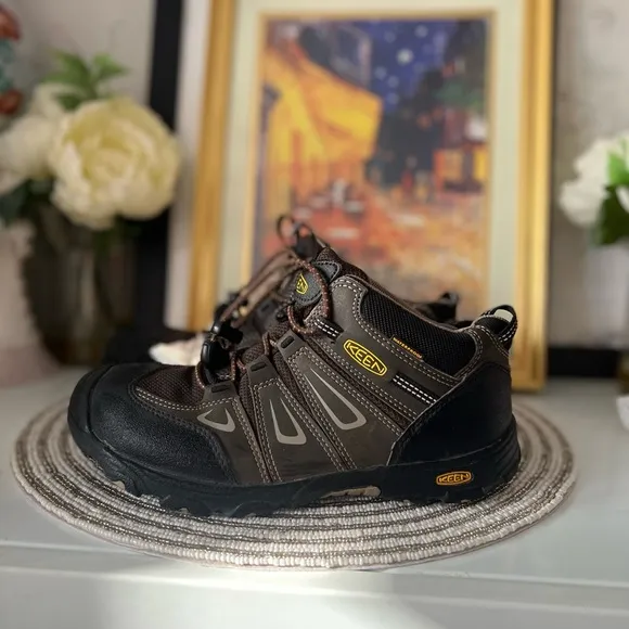 Keen youth Hiking shoes