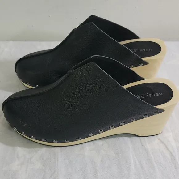 Kelsi Dagger Brooklyn Jhett Clogs – Black Leather Studded Slip-On Shoes Size 9