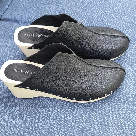 Kelsi Dagger Brooklyn Jhett Clogs – Black Leather Studded Slip-On Shoes Size 9