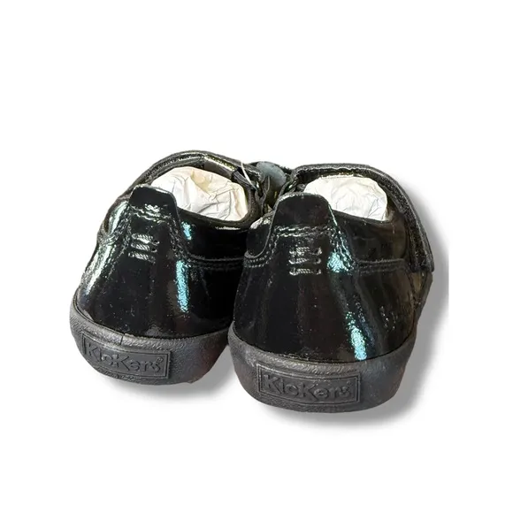 Kickers Kariko T-Strap Black Patent Leather Mary Janes Girls Shoes Size 27 10 US