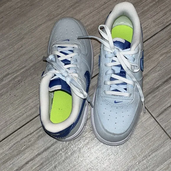 Kids Nike shoes