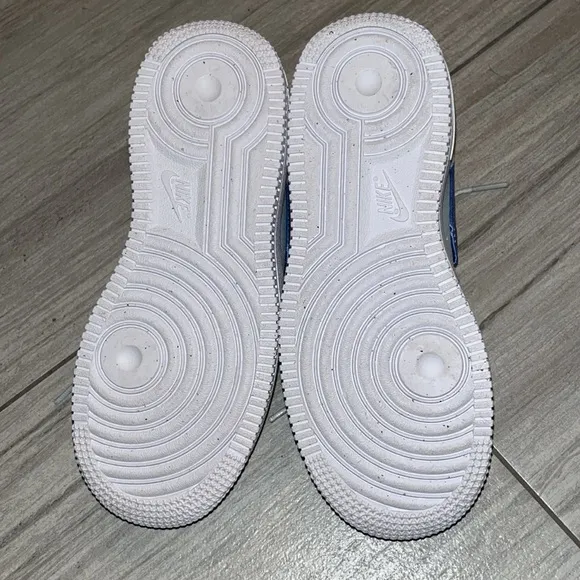 Kids Nike shoes