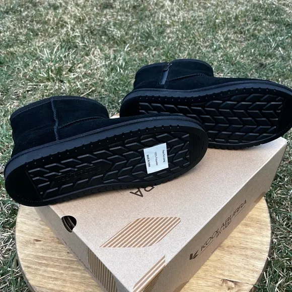 Koolaburra by UGG Youth SZ 5 K Koola Mini Black Suede Boots