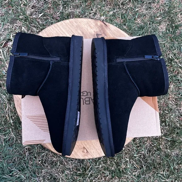 Koolaburra by UGG Youth SZ 5 K Koola Mini Black Suede Boots