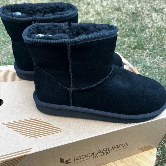 Koolaburra by UGG Youth SZ 5 K Koola Mini Black Suede Boots