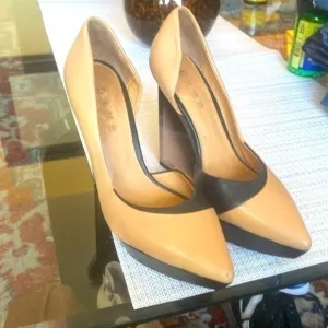 Lamb preloved shoes size71/2