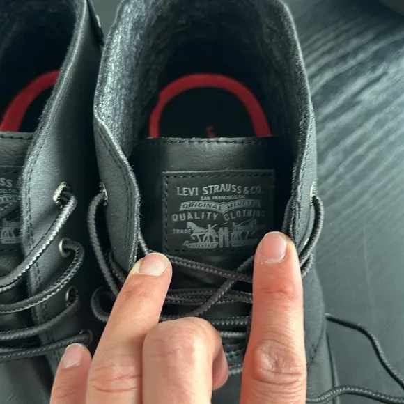 Levi’s Black ankle lace up shoes
