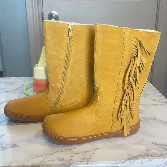 Livie and Luca Sonoma Boots size 1Y