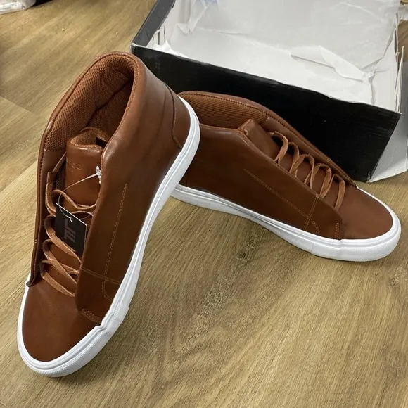 London Fog Dorance Cognac Brown Men's Sneakers size 8.5