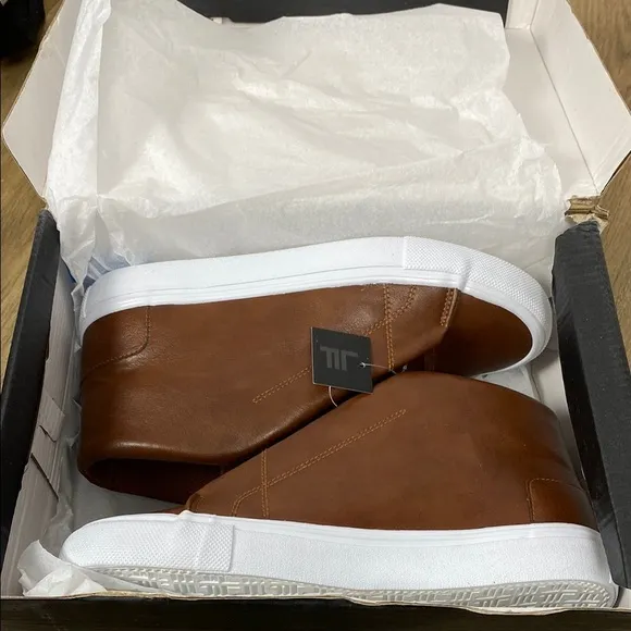 London Fog Dorance Cognac Brown Men's Sneakers size 8.5
