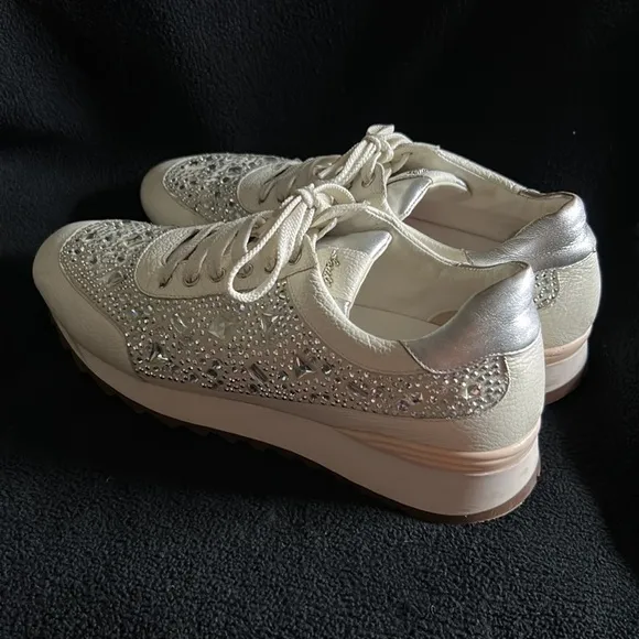 Loriblu Italian Leather Ivory Sparkle Sneakers with Crystal Embellishment 9.5