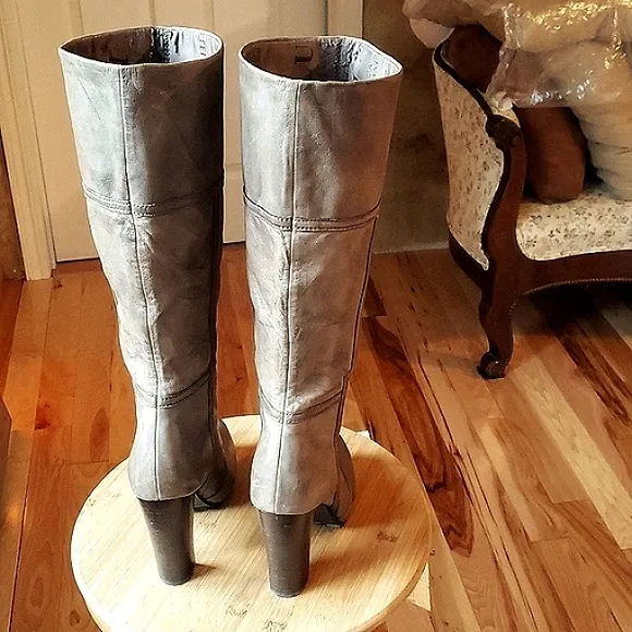 Luca Stefani Luxury Leather Pull-on Boots Color Coffee Only Tried On Store New
