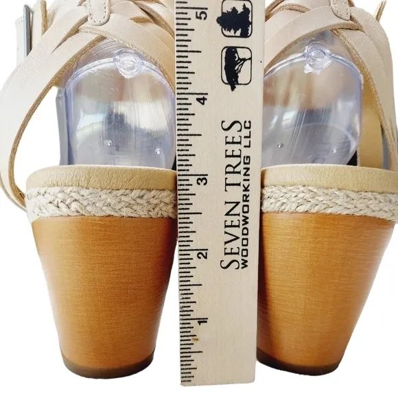Lucky Brand Stone Crisscross Noxa Leather Ankle Strap Sandal Womens Size 8.5 NEW