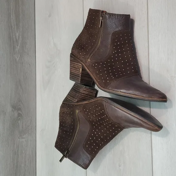 Lucky Brand Womens Leeir Suede Ankle Western Boots shoes sz 9M