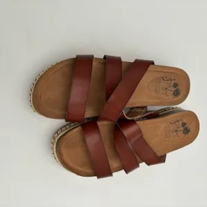 M347 New Jelly Pop Lanza brown smooth LeatherSandal.  Size 10.  New in Box.