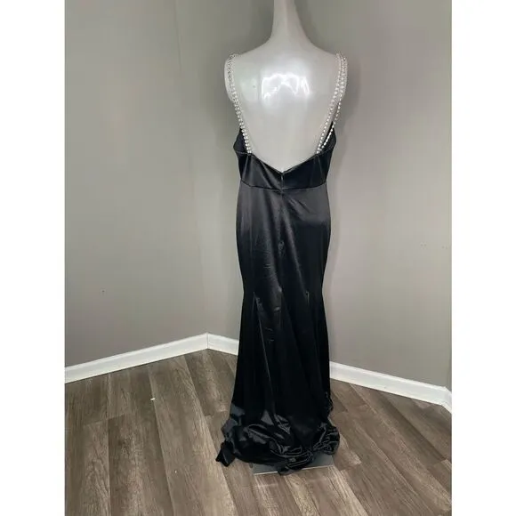 MAC DUGGAL CHARMEUSE RHINESTONE STRAP TRUMPET GOWN