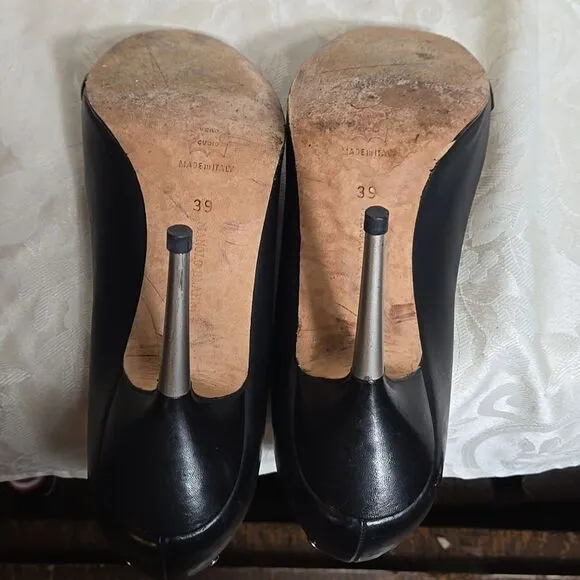 Manolo Blahnik Black Leather Open Peep Toe Silver Metal Heel Shoes Heels