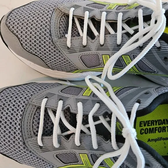 Men's  Asics Contend 5 Running Shoes Size 8