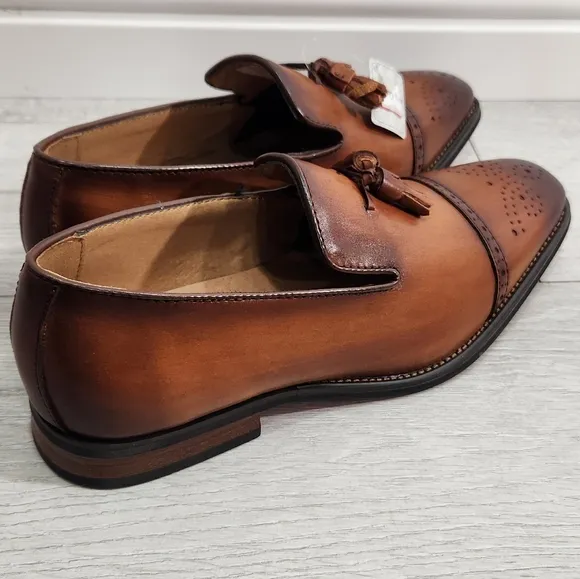Men's shoes, La Milano, Mens Tracy 11 Tasseled Leather Loafer, Size 10 M.