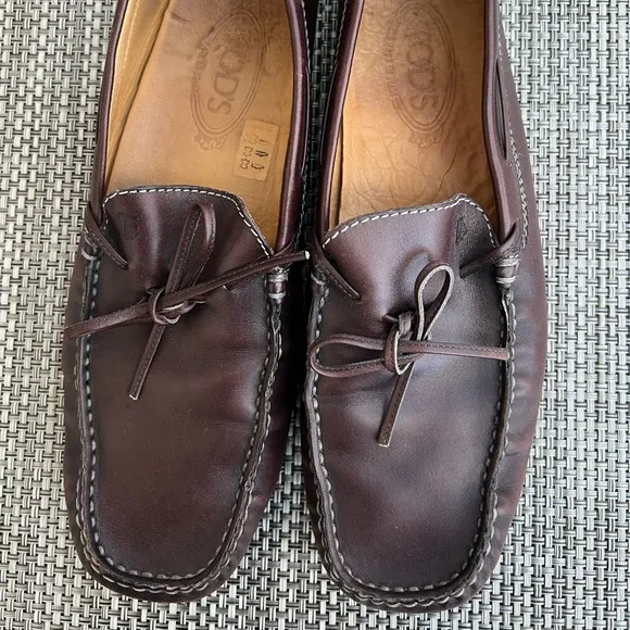 Men’s “TOD’S” Brown Leather Driver’s Shoes