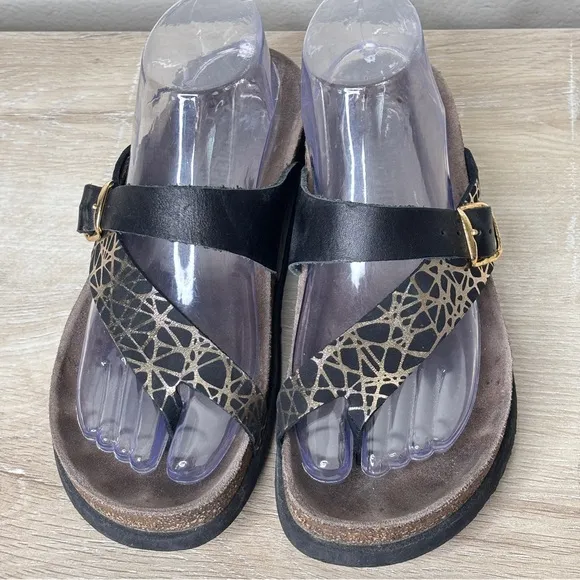 Mephisto Helen Black and Gold Sandal EU Size 38, US Size 8‎