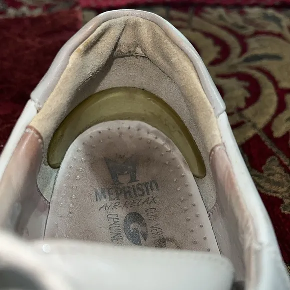 MEPHISTO ladies white leather golf shoes. Size 9. Very good condition.