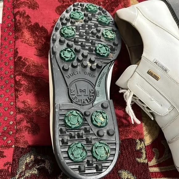MEPHISTO ladies white leather golf shoes. Size 9. Very good condition.