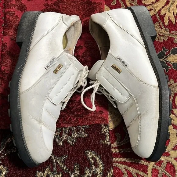 MEPHISTO ladies white leather golf shoes. Size 9. Very good condition.