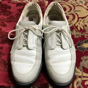 MEPHISTO ladies white leather golf shoes. Size 9. Very good condition.