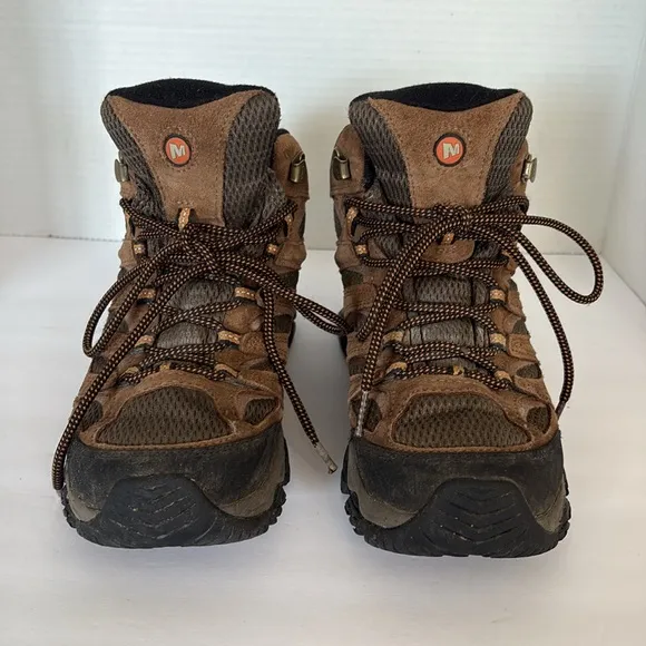 Merrell Men's Moab Mid Waterproof Hiking Boots All Terrain Rugged Outdoors Sz 7