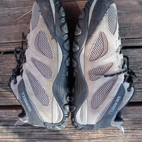 Merrell Men's Yokota 2 Hiking Shoes Gray Suede Size 10W (J31277W) Trail Active.