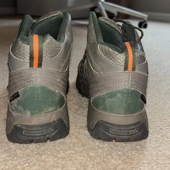 Merrell Oakcreek Mid Lace Waterproof Boulder