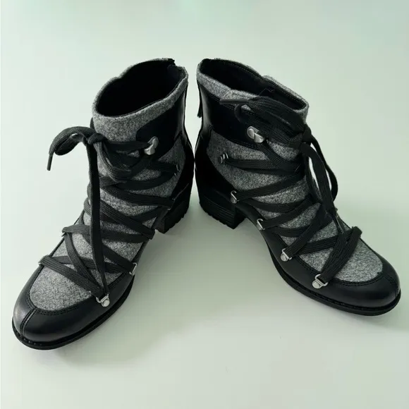 Merrell Shiloh II Warm Black and Gray Ankle Boots