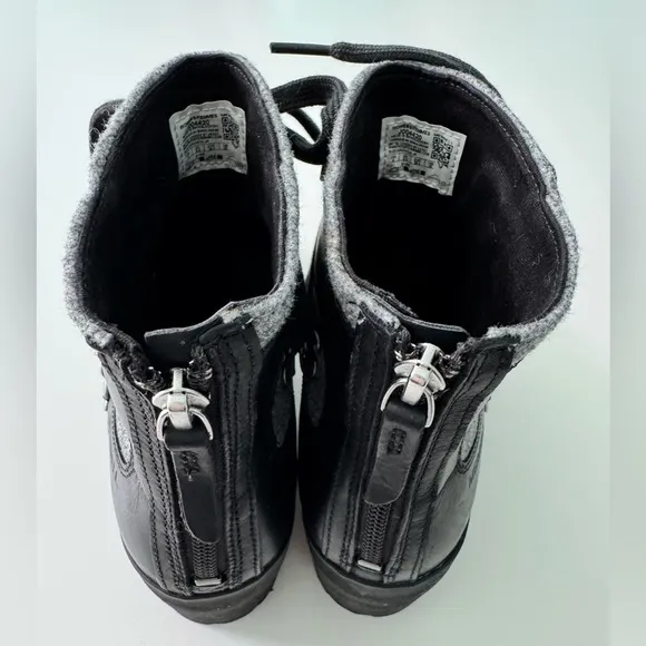 Merrell Shiloh II Warm Black and Gray Ankle Boots