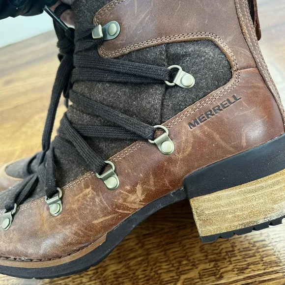 MERRELL Shiloh II Warm Leather Ankle Boots Booties Lace Up Heeled Distressed 8