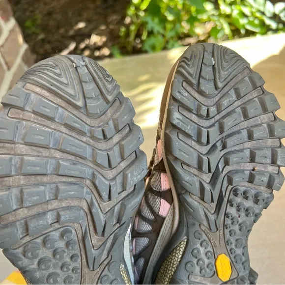 Merrell Siren Ventilator Women's Gore-Tex Hiking Boots Sz 7