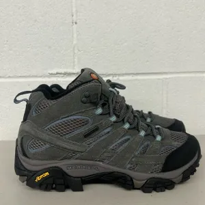 Merrell vibram women’s sz8 hiking boots Trail Ankle Boots J06054 mid suede