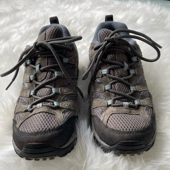 Merrell Women’s Moab 3 Waterproof Hiking Shoes