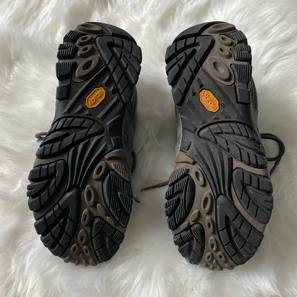Merrell Women’s Moab 3 Waterproof Hiking Shoes
