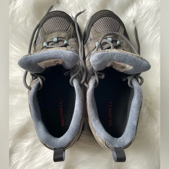 Merrell Women’s Moab 3 Waterproof Hiking Shoes