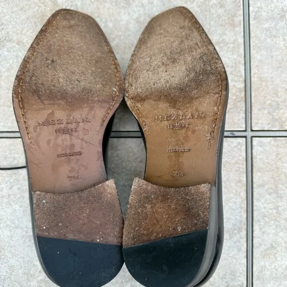 Mezlan black leather shoes