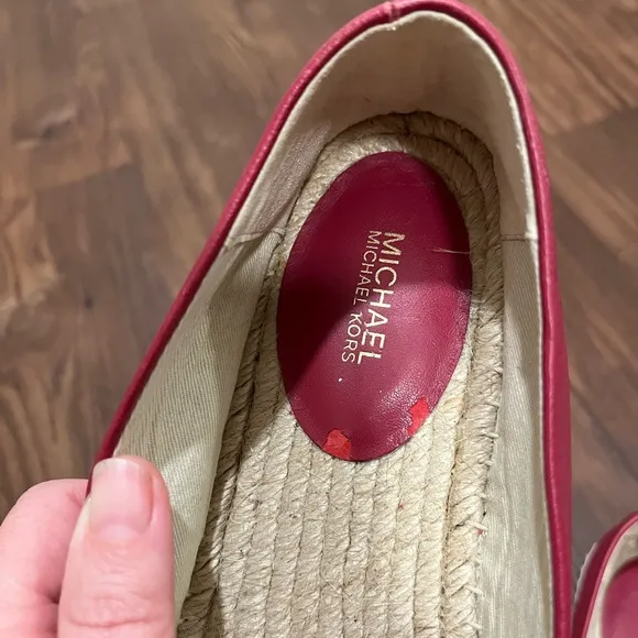 MICHAEL KORS DYLYN ESPADRILLELEATHER BERRY