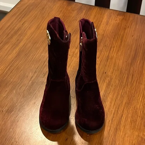 Michael Kors Emma Lily velour Boots new plum Girls Toddlers Size 5