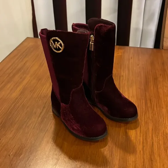 Michael Kors Emma Lily velour Boots new plum Girls Toddlers Size 5